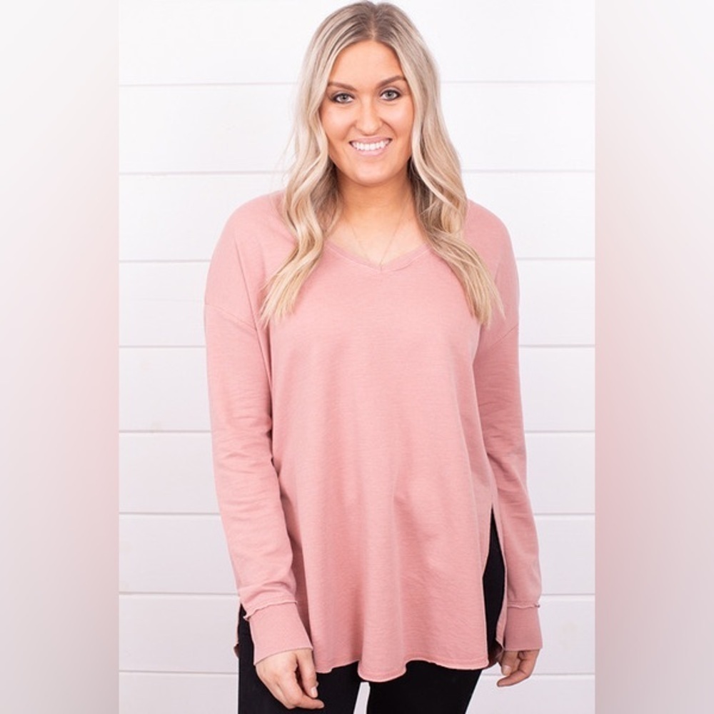 Z Supply V-Neck Weekender Top in Wild Rose Cotton Blend